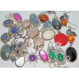 Assorted silver and white metal jewellery, various stones including amethyst, chalcedony,
