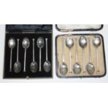 Two cased sets of hallmarked silver spoons, length s 11cm & 12.5cm.
