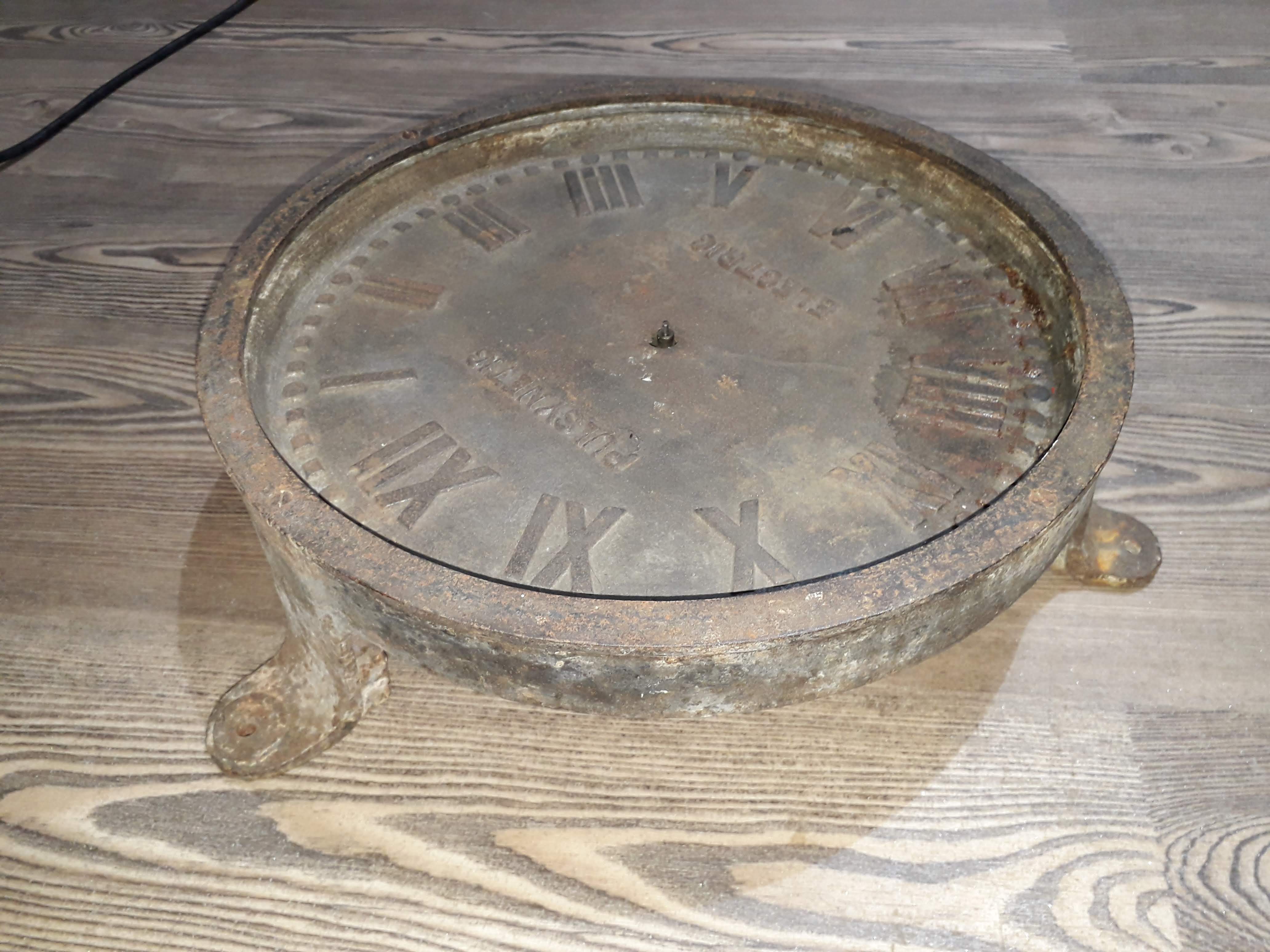 A cast iron station clock PULSYNETIC ELECTRIC diam. 33cm, as found. - Image 4 of 6