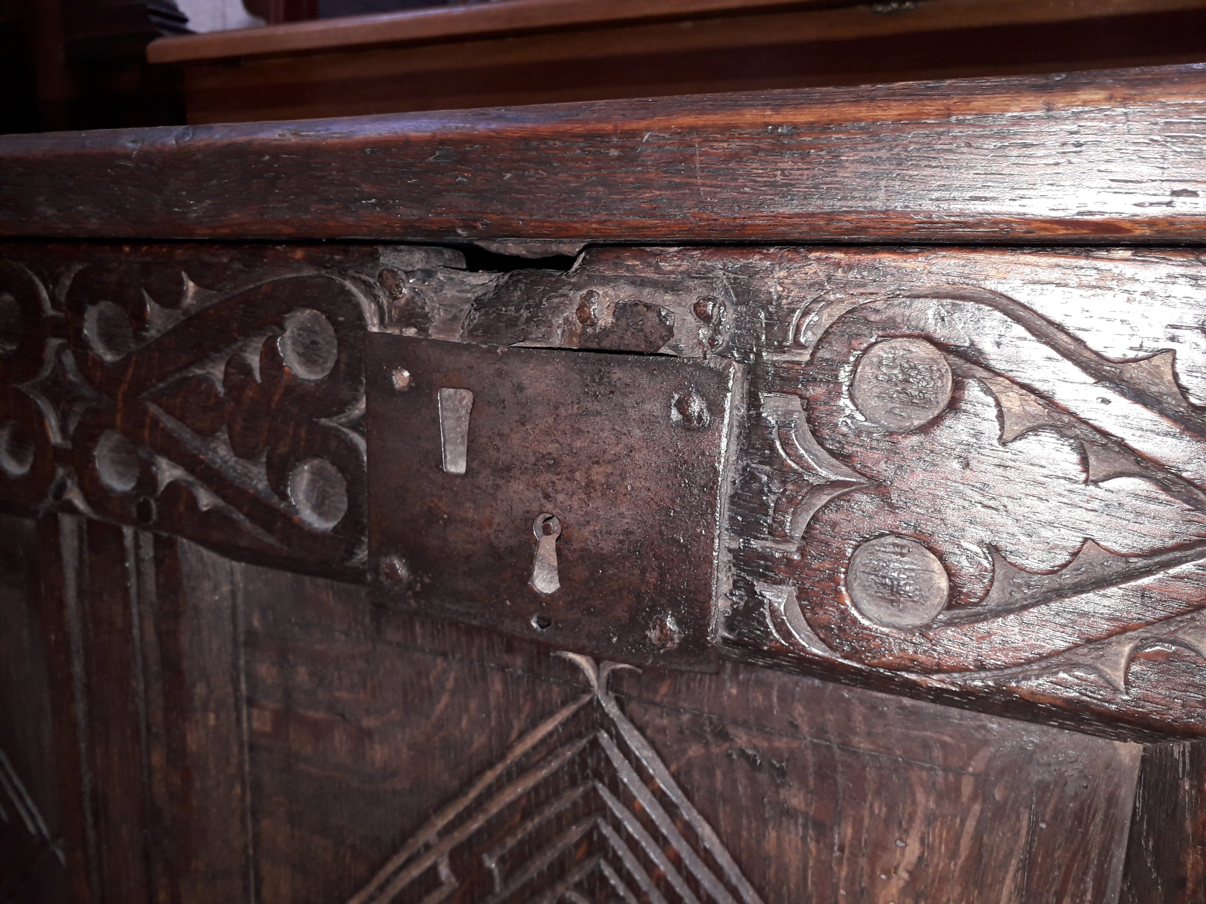 A 17th century carved and panelled joined oak coffer, length 107.5cm, depth 45cm & height 62cm. - Image 11 of 11