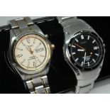 Two stainless steel Seiko Kinetic wristwatches for repair, comprising a Sportura 5J22 0D30 and a