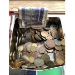 A box of mainly GB coins and world bank notes.