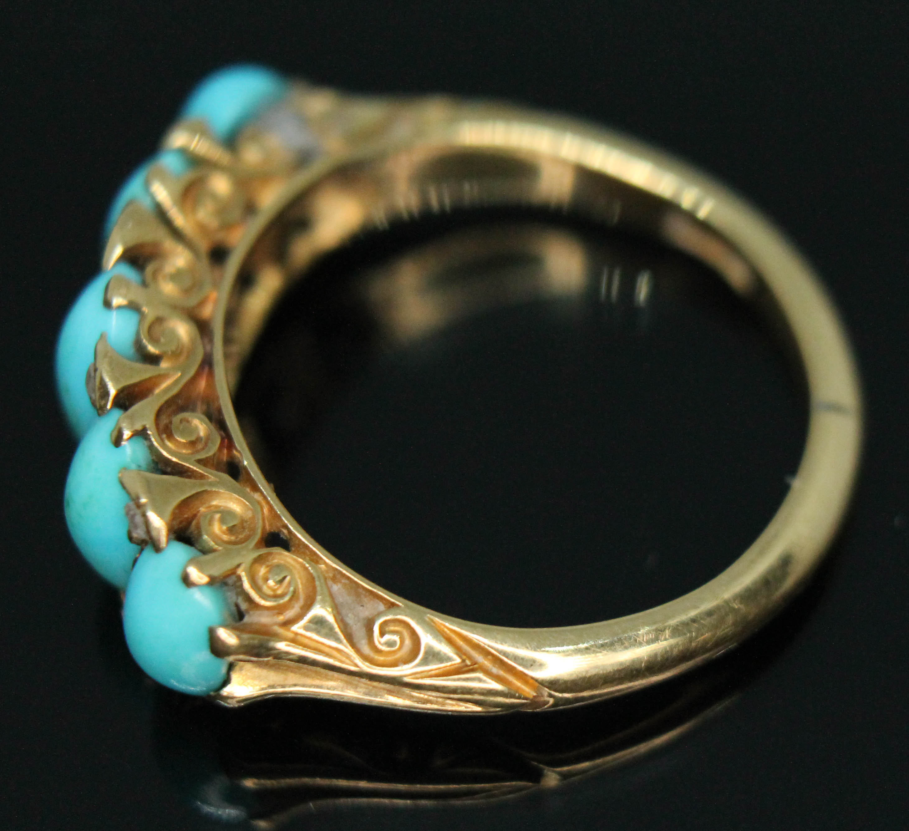 A Victorian turquoise and diamond ring, scroll setting, marked '18c', gross wt. 4.83g, size N. - Bild 3 aus 7