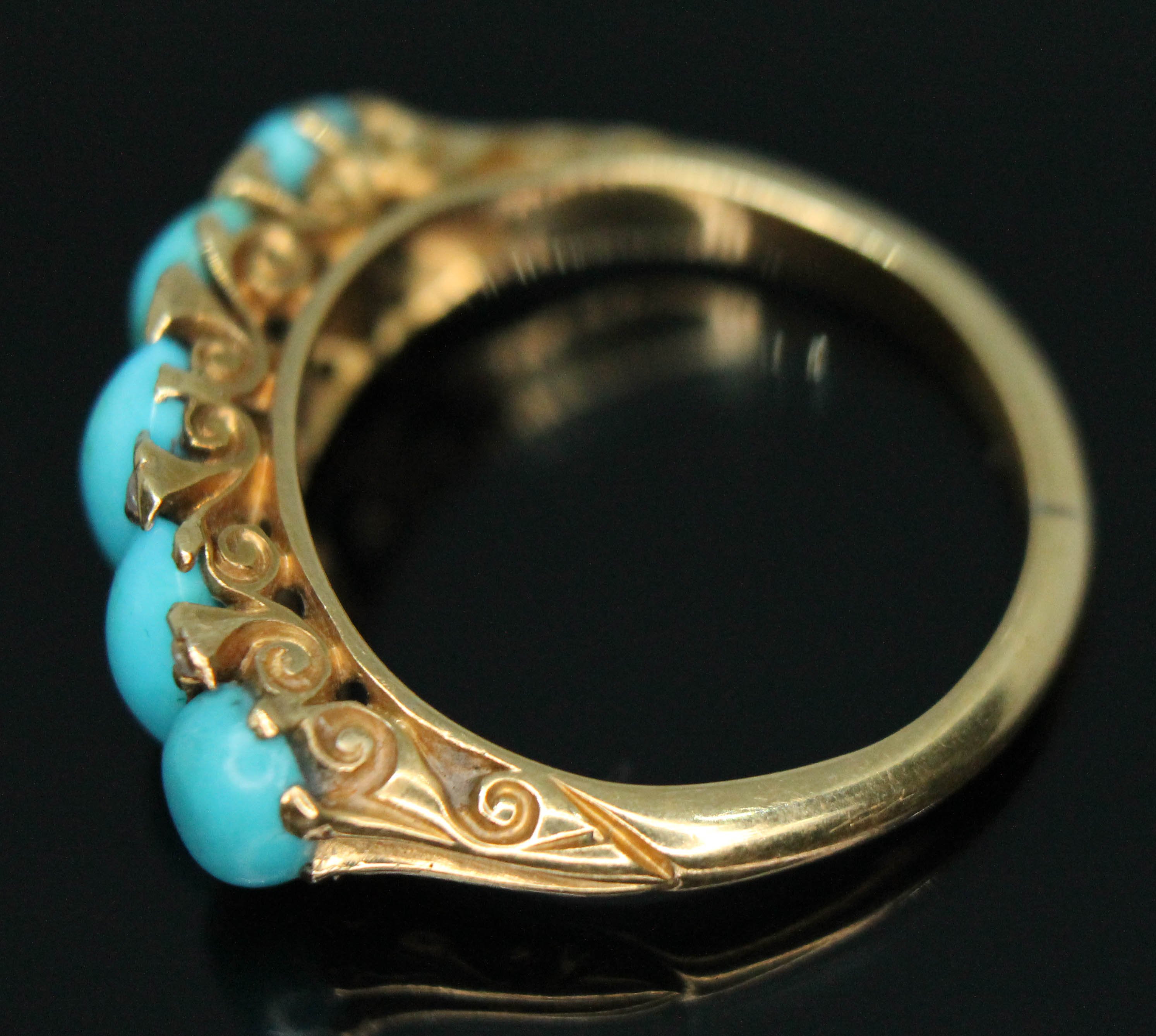 A Victorian turquoise and diamond ring, scroll setting, marked '18c', gross wt. 4.83g, size N. - Bild 4 aus 7