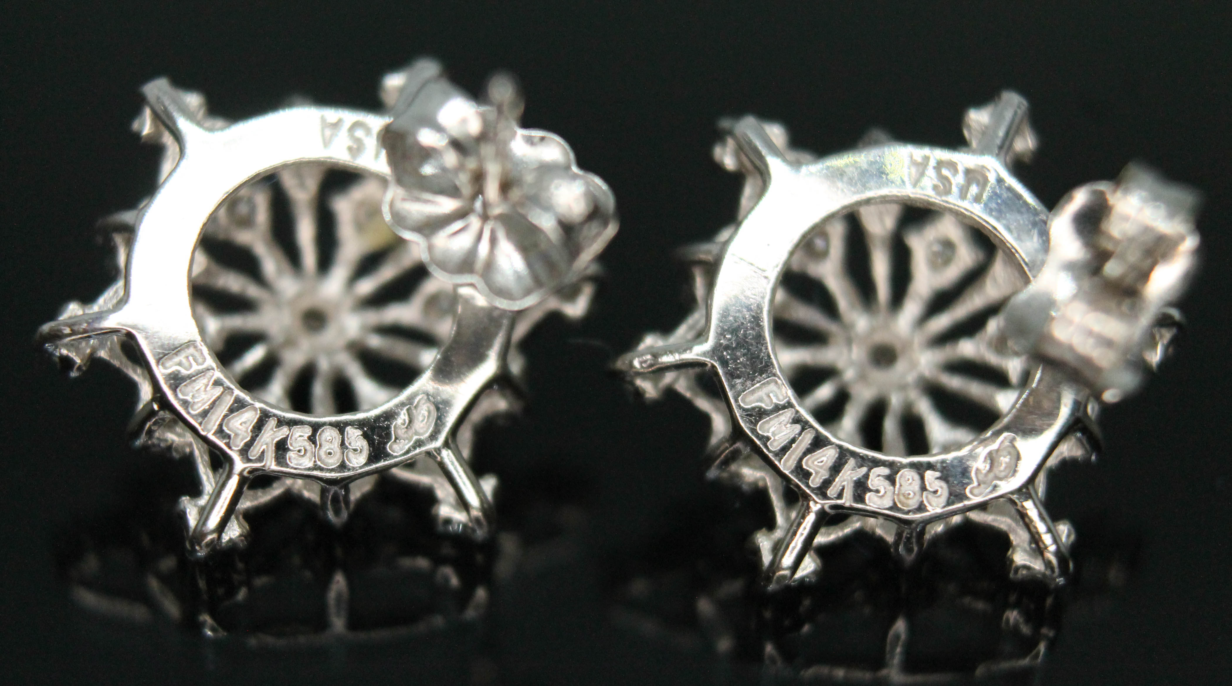 A pair of diamond earrings of snowflake form by Franklin Mint, possible designed by Stuart Devlin, - Bild 3 aus 4