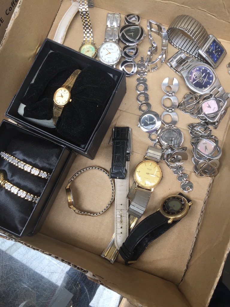 A box of watches including Ingersol, Citizen etc.