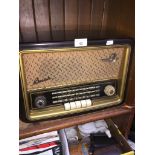 A vintage Bush bakelite radio.