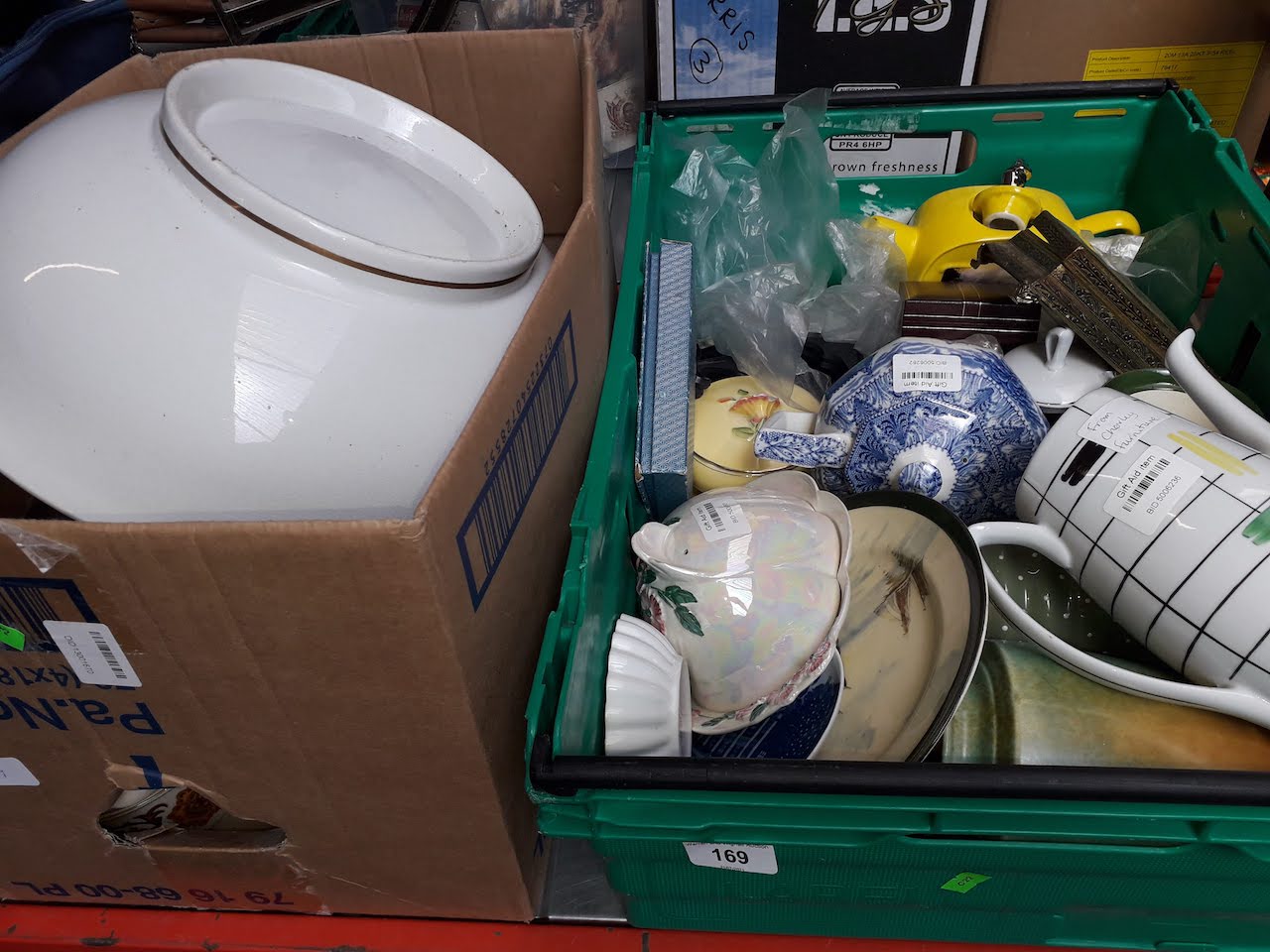 2 boxes of pottery etc