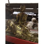 2 Buddha statues