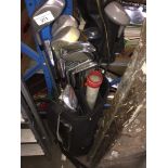 Golf bag with clubs.