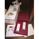 Dresden china boxed serciette rings and two Japanese boxed caskets