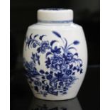 A Worcester porcelain tea caddy, circa 1765, of barrel form and decorated in Fence pattern, with