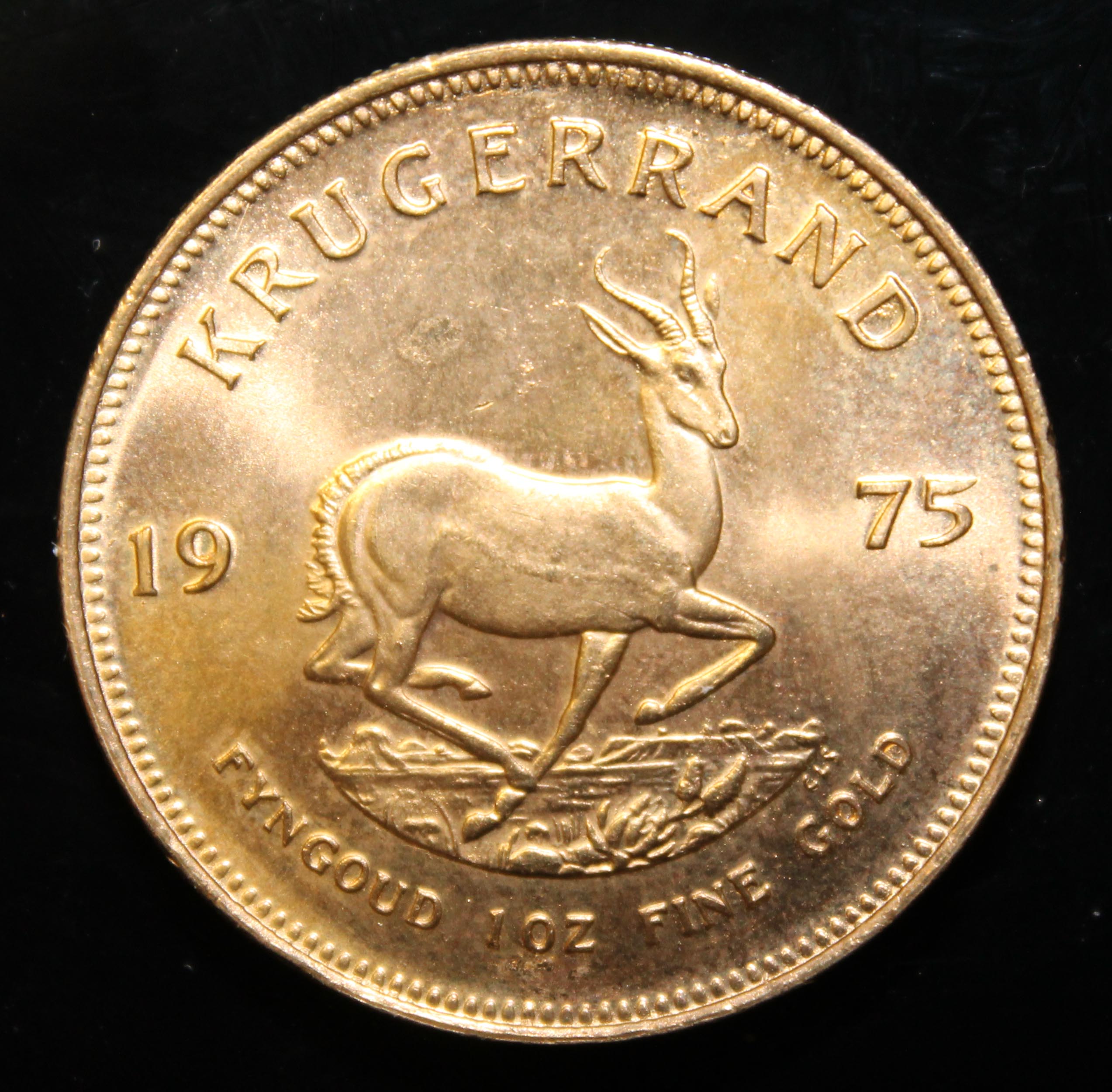 South Africa, 1975 Krugerrand, 1 oz. fine gold (91.67%) ONLY 10% BUYER'S PREMIUM (INCLUSIVE OF - Image 2 of 2