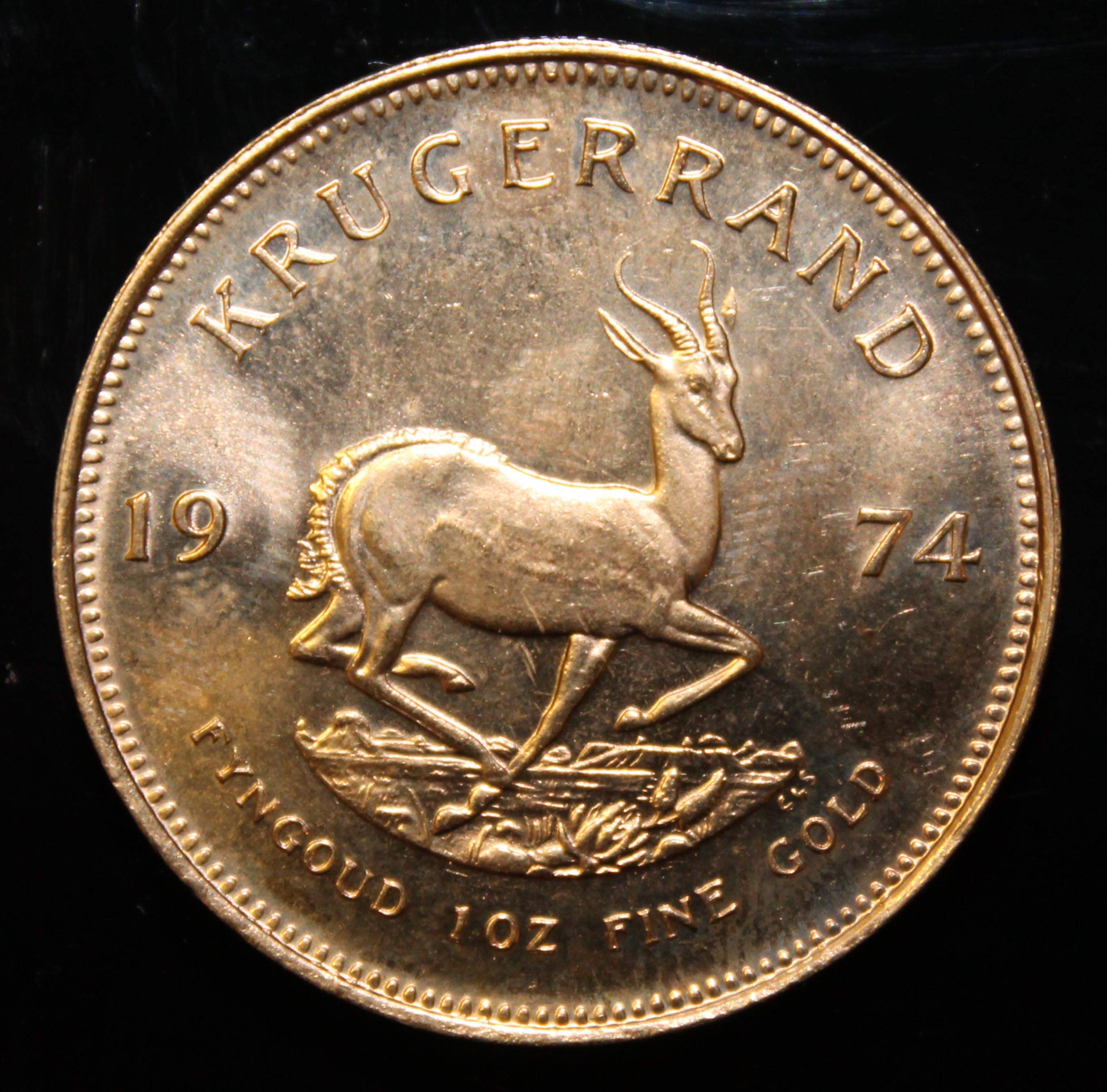 South Africa, 1974 Krugerrand, 1 oz. fine gold (91.67%) ONLY 10% BUYER'S PREMIUM (INCLUSIVE OF - Image 2 of 2