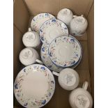 Royal Doulton Expressions teawares in Windermere design - approx 19 pieces