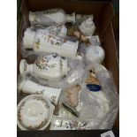 18 pieces of Aynsley china and animal figures
