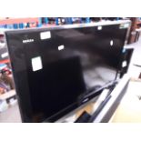 A 32" Toshiba LCD TV, model number : 32WLT68 - NO REMOTE and a HP monitor.