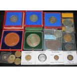 A mixed lot of various commemorative medallions including 1 x boxed Victoria 1837, 2 x boxed