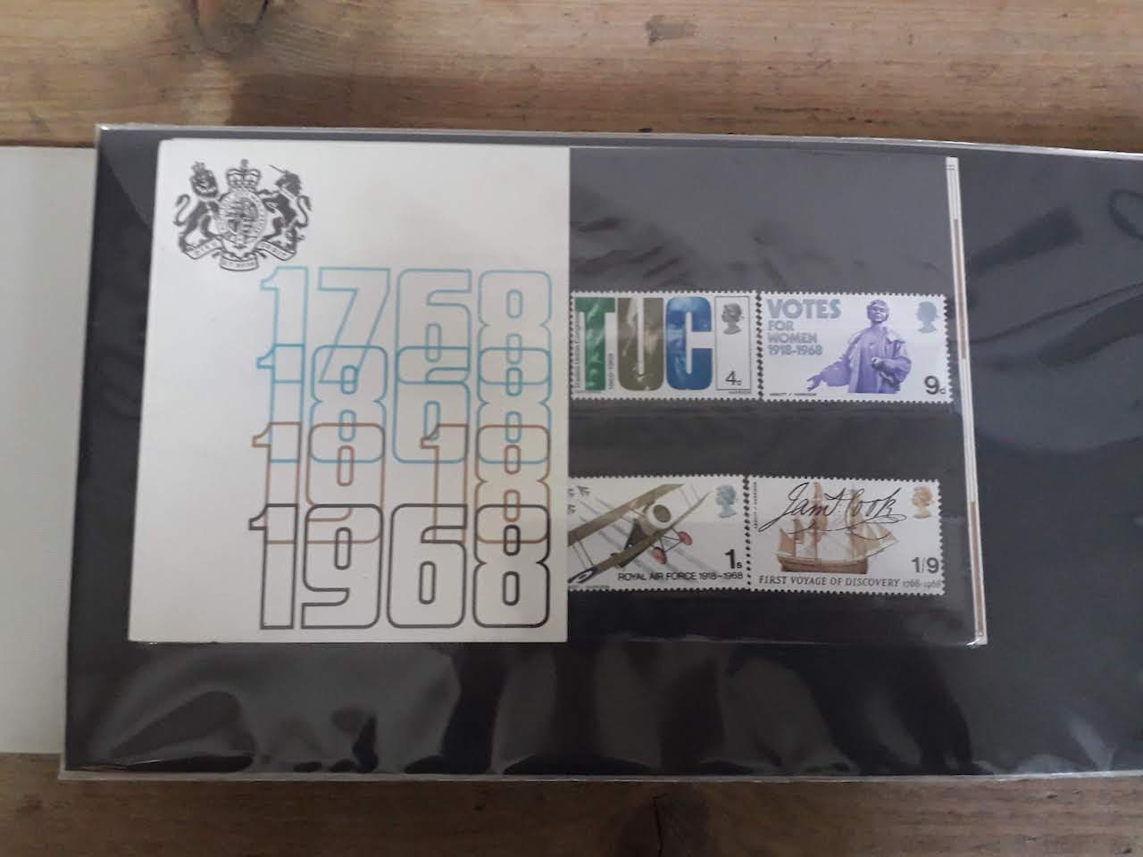 GB British Post Office mint stamp packs, 4 albums, circa 1970s, some high value, collectors packs, - Image 36 of 46