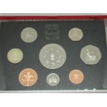 Royal Mint, 1993 United Kingdom Proof Coin Collection, Elizabeth II, comprising of the new crown, £