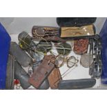 A box of assorted vintage spectacles including tortoiseshell, rolled gold etc.