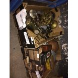 4 boxes of metalware