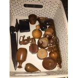 A small box of collectable treen