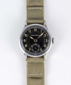 A GENTLEMAN'S SMALL SIZE JAEGER LECOULTRE WRIST WATCH CIRCA 1940s, WITH BLACK DIAL Movement: