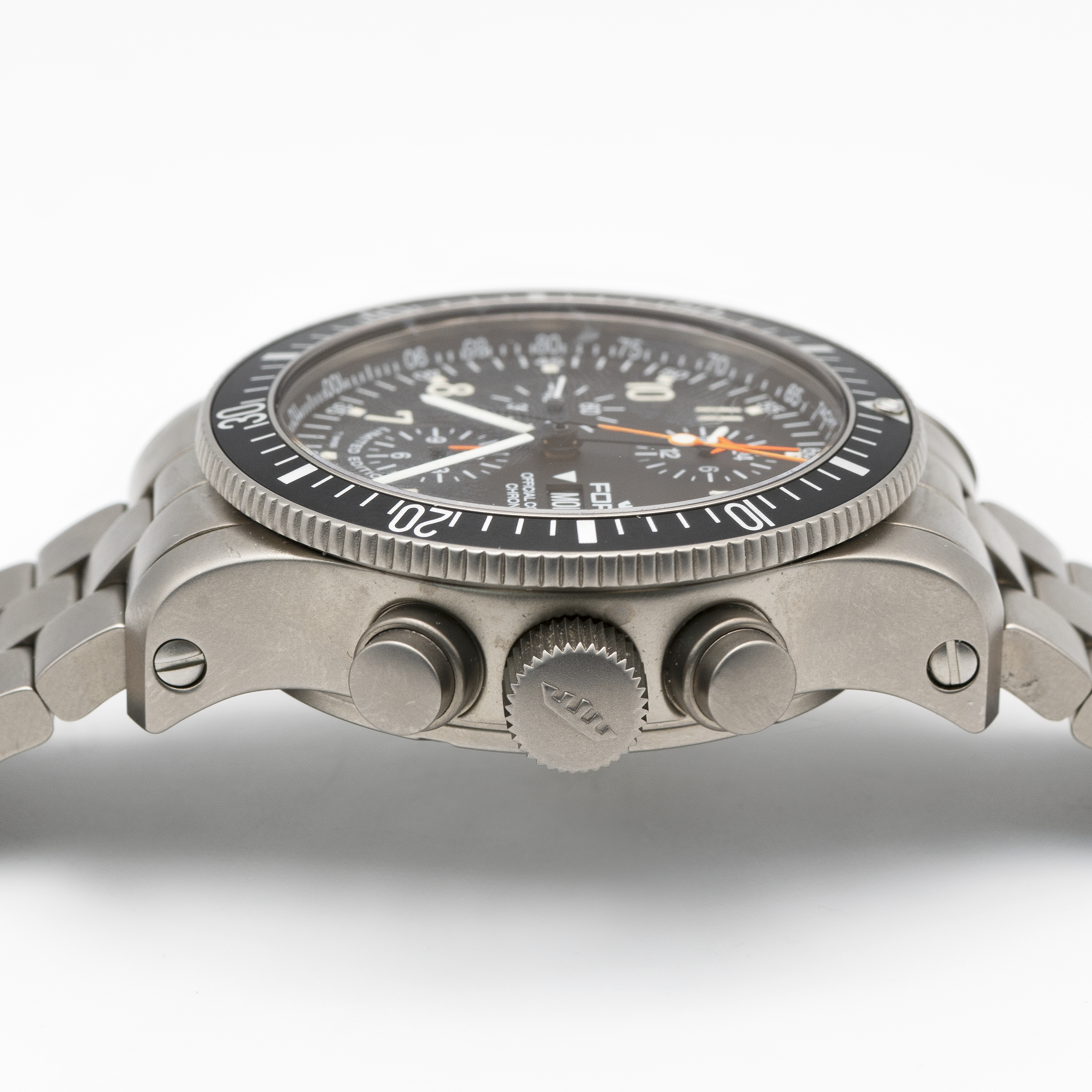 A RARE GENTLEMAN'S TITANIUM FORTIS COSMONAUT B42 AUTOMATIC CHRONOGRAPH BRACELET WATCH CIRCA 2006, - Image 9 of 10