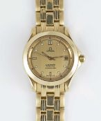 A GENTLEMAN'S 18K SOLID GOLD OMEGA SEAMASTER 120 AUTOMATIC CHRONOMETER BRACELET WATCH CIRCA 1990,