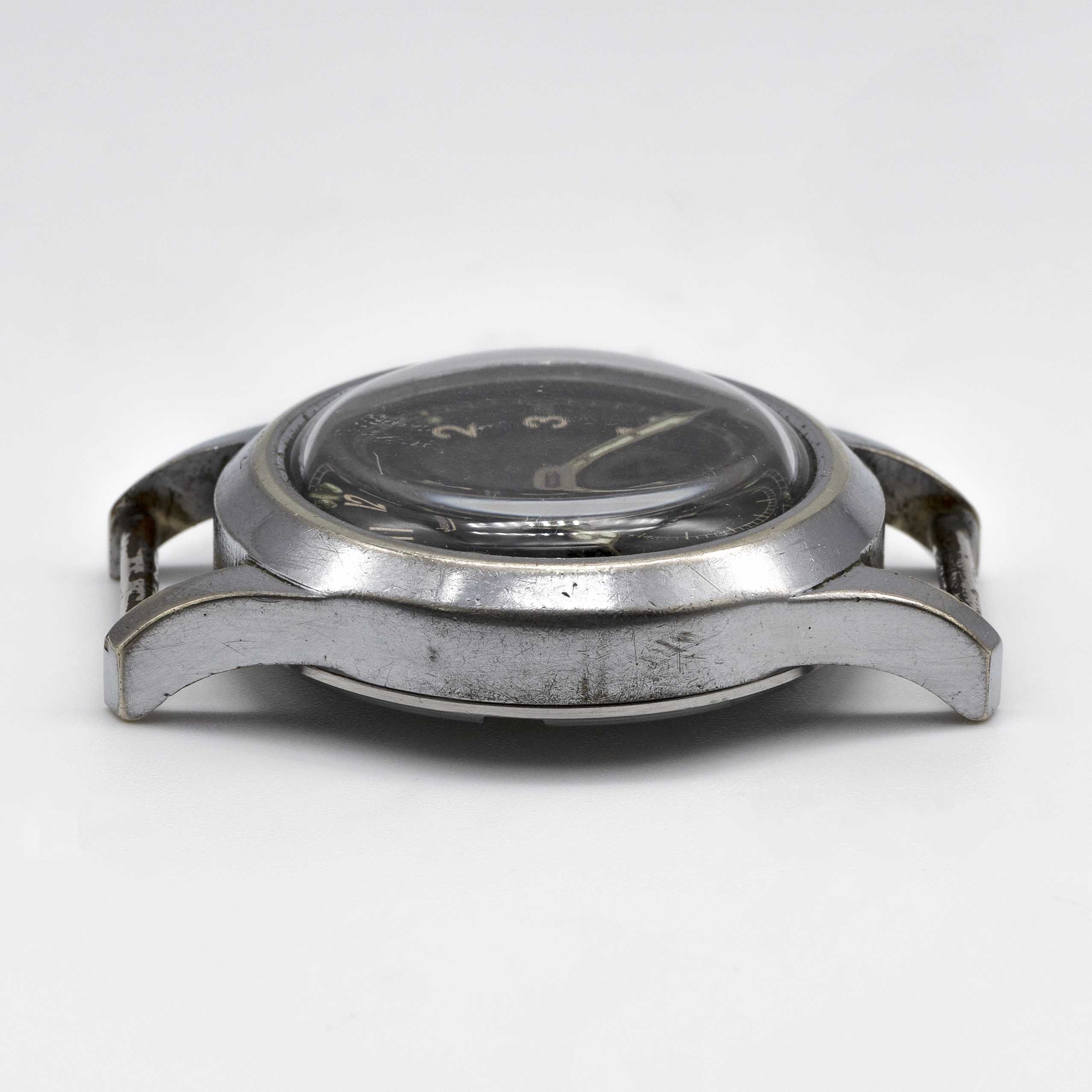 A GENTLEMAN'S BRITISH MILITARY JAEGER LECOULTRE W.W.W. WRIST WATCH CIRCA 1945, PART OF THE "DIRTY - Image 8 of 8