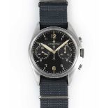 A GENTLEMAN'S STAINLESS STEEL BRITISH MILITARY ROYAL NAVY HAMILTON PILOTS CHRONOGRAPH WRIST WATCH