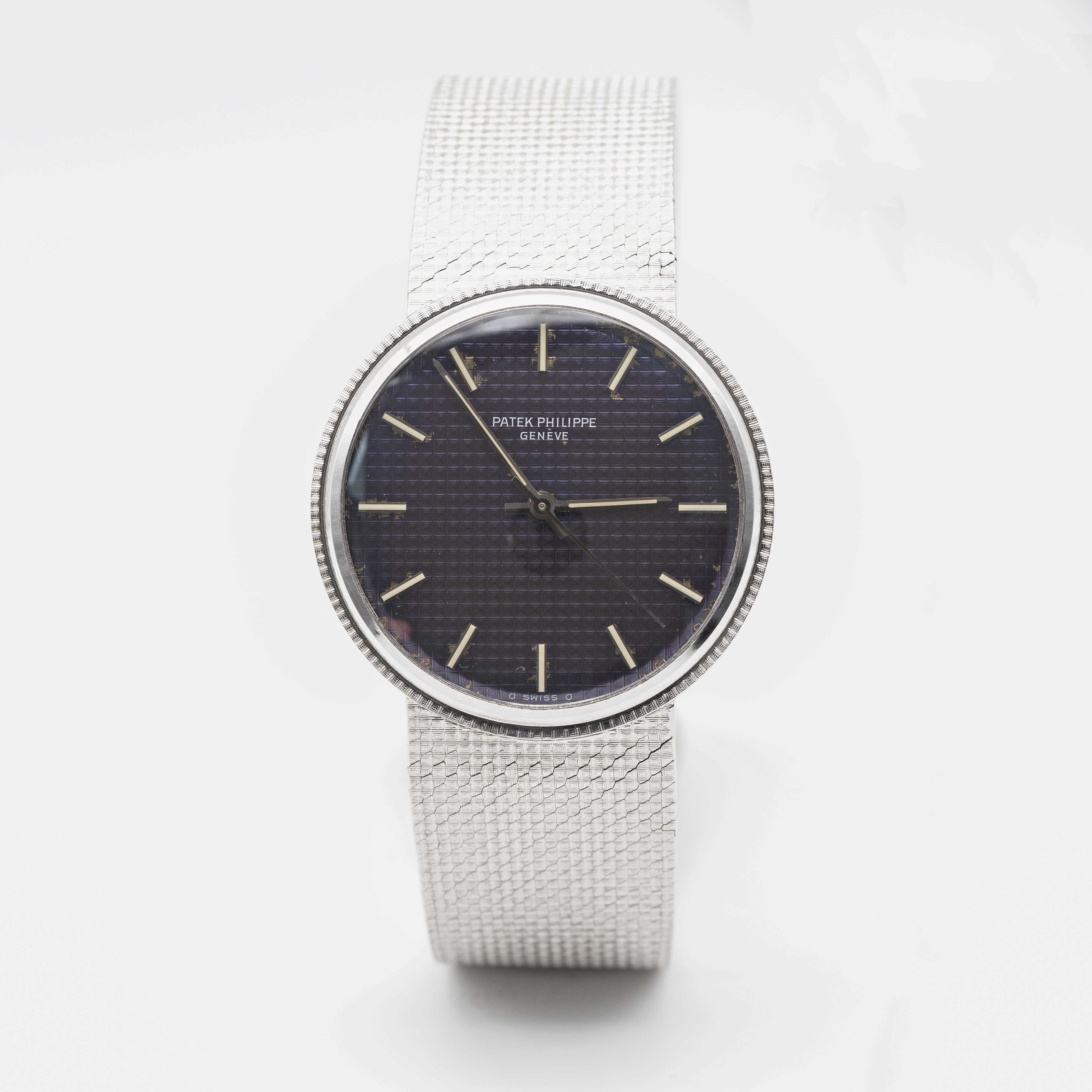 A RARE GENTLEMAN'S 18K SOLID WHITE GOLD PATEK PHILIPPE CALATRAVA BRACELET WATCH DATED 1980, REF. - Image 2 of 8