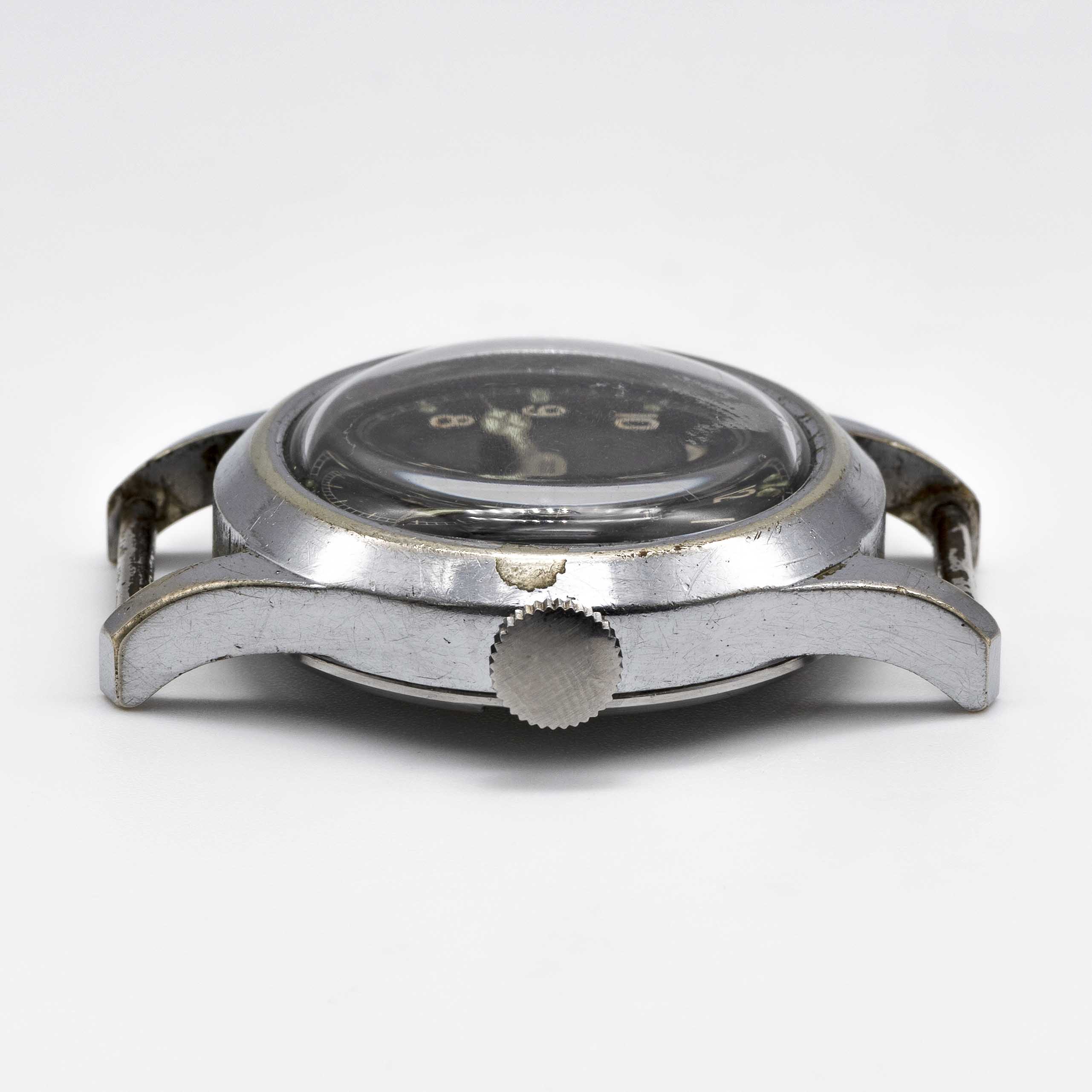 A GENTLEMAN'S BRITISH MILITARY JAEGER LECOULTRE W.W.W. WRIST WATCH CIRCA 1945, PART OF THE "DIRTY - Image 7 of 8