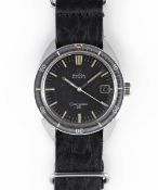 A GENTLEMAN'S STAINLESS STEEL OMEGA SEAMASTER 120 AUTOMATIC DATE DIVERS WRIST WATCH CIRCA 1971, REF.