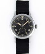 A GENTLEMAN'S BRITISH MILITARY BUREN GRAND PRIX W.W.W. WRIST WATCH CIRCA 1945, PART OF THE "DIRTY