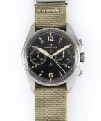 A GENTLEMAN'S STAINLESS STEEL BRITISH MILITARY ROYAL NAVY HAMILTON PILOTS CHRONOGRAPH WRIST WATCH