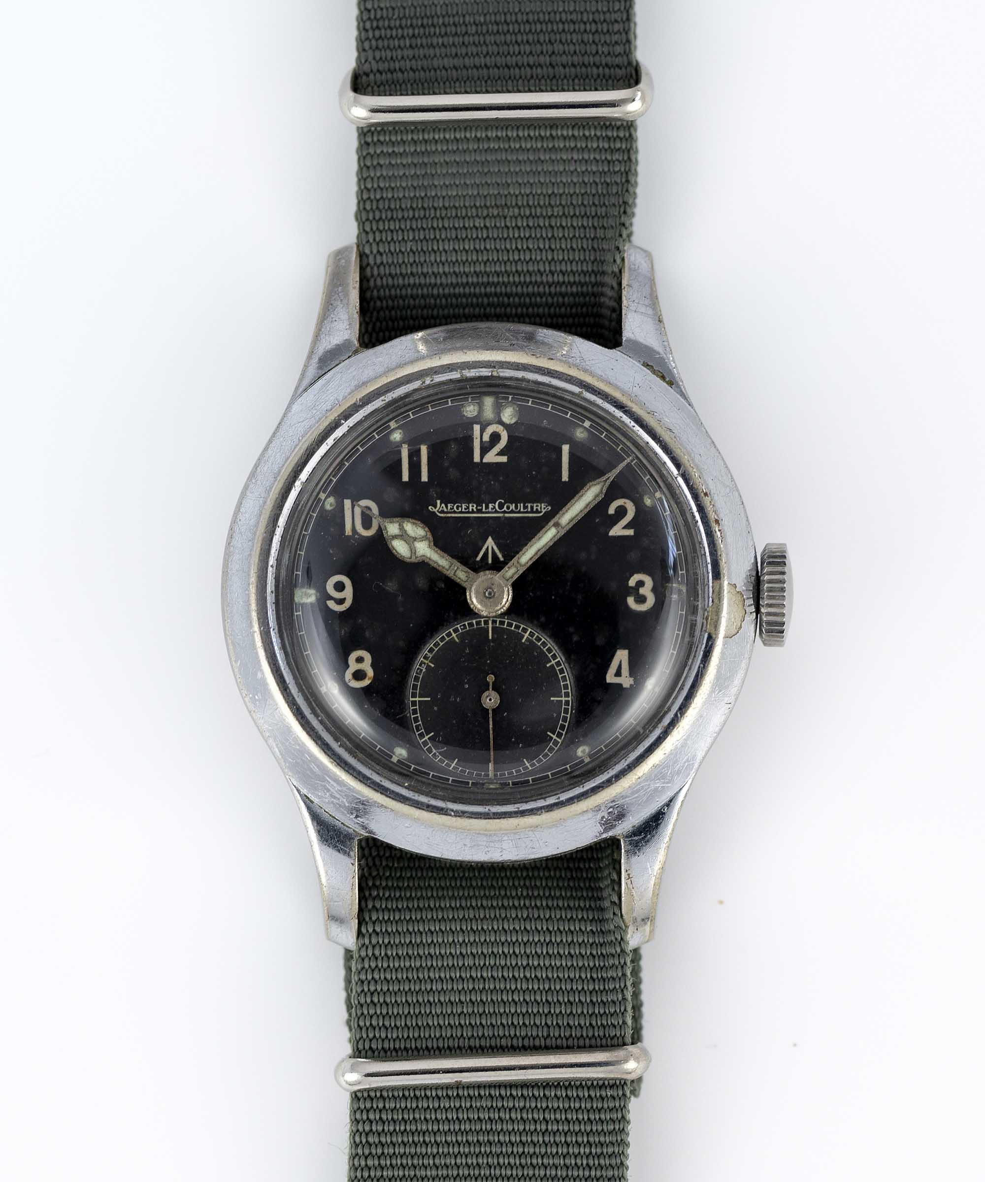 A GENTLEMAN'S BRITISH MILITARY JAEGER LECOULTRE W.W.W. WRIST WATCH CIRCA 1945, PART OF THE "DIRTY