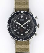 A GENTLEMAN'S STAINLESS STEEL GERMAN MILITARY HEUER BUND FLYBACK CHRONOGRAPH WRIST WATCH CIRCA 1970,