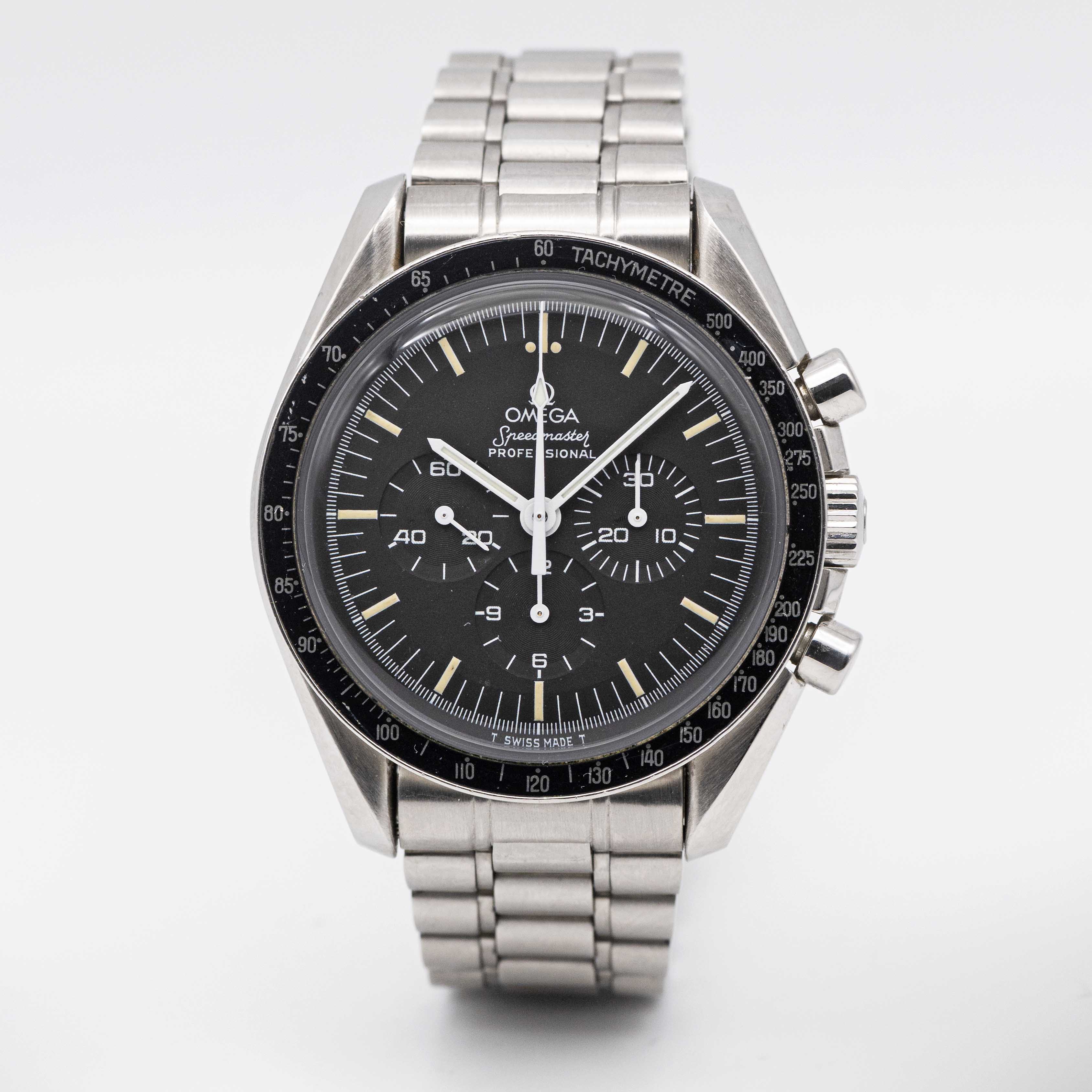 A GENTLEMAN'S STAINLESS STEEL OMEGA SPEEDMASTER PROFESSIONAL "MOONWATCH" CHRONOGRAPH BRACELET - Image 2 of 10