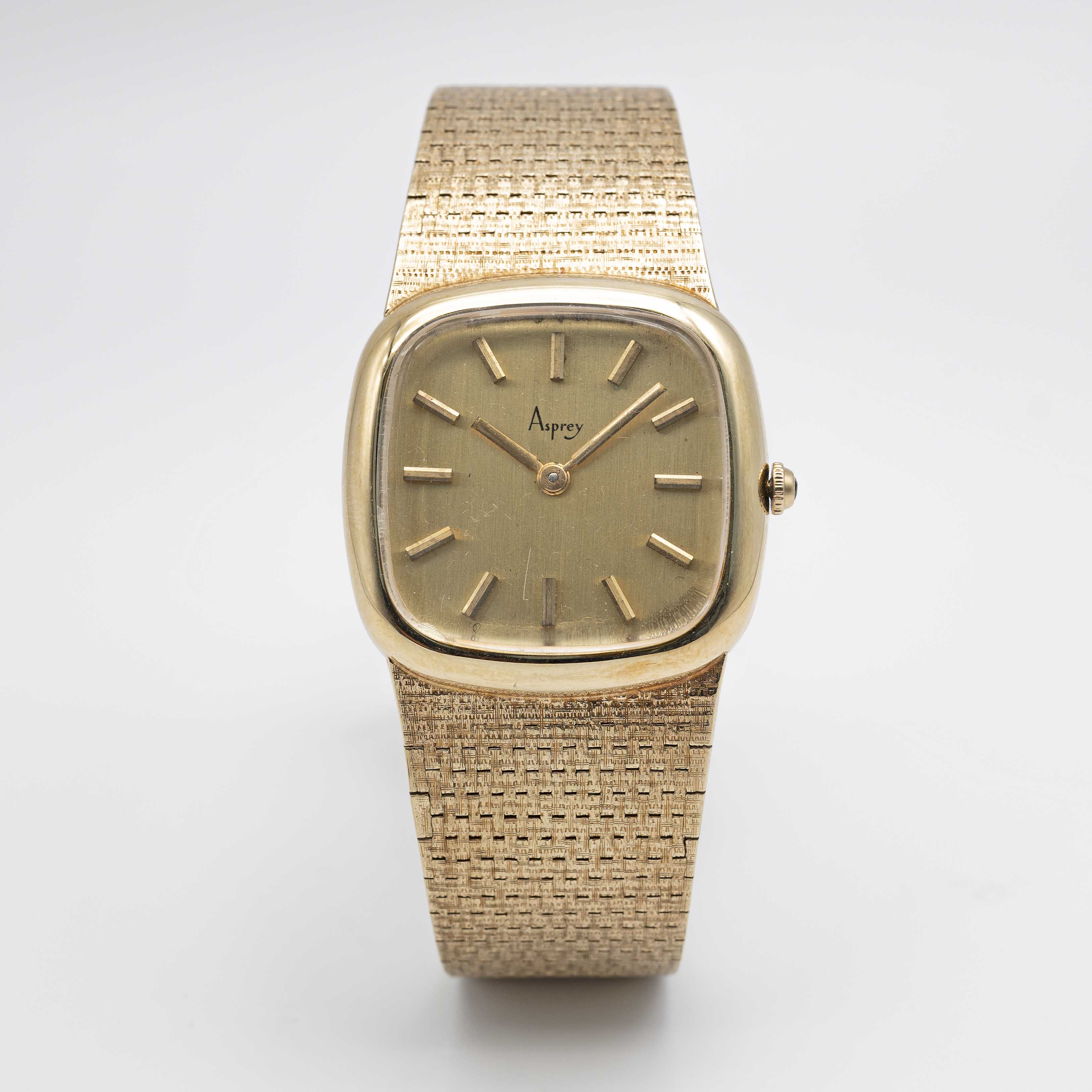 A GENTLEMAN'S 9CT SOLID GOLD ASPREY BRACELET WATCH CIRCA 1970s Movement: 17J, manual wind, cal. - Image 2 of 11