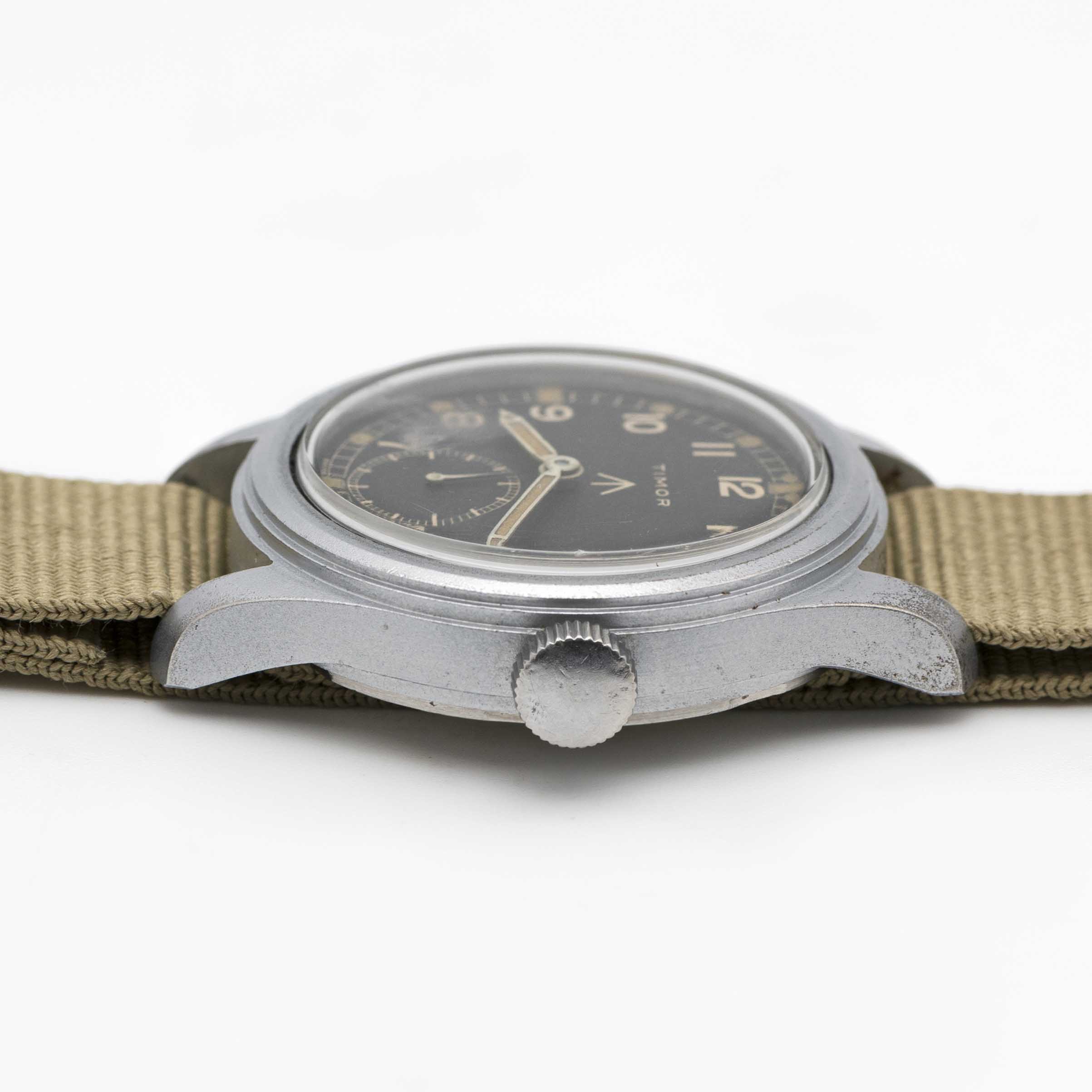 A GENTLEMAN'S STAINLESS STEEL BRITISH MILITARY TIMOR W.W.W. WRIST WATCH CIRCA 1945, PART OF THE " - Image 7 of 8