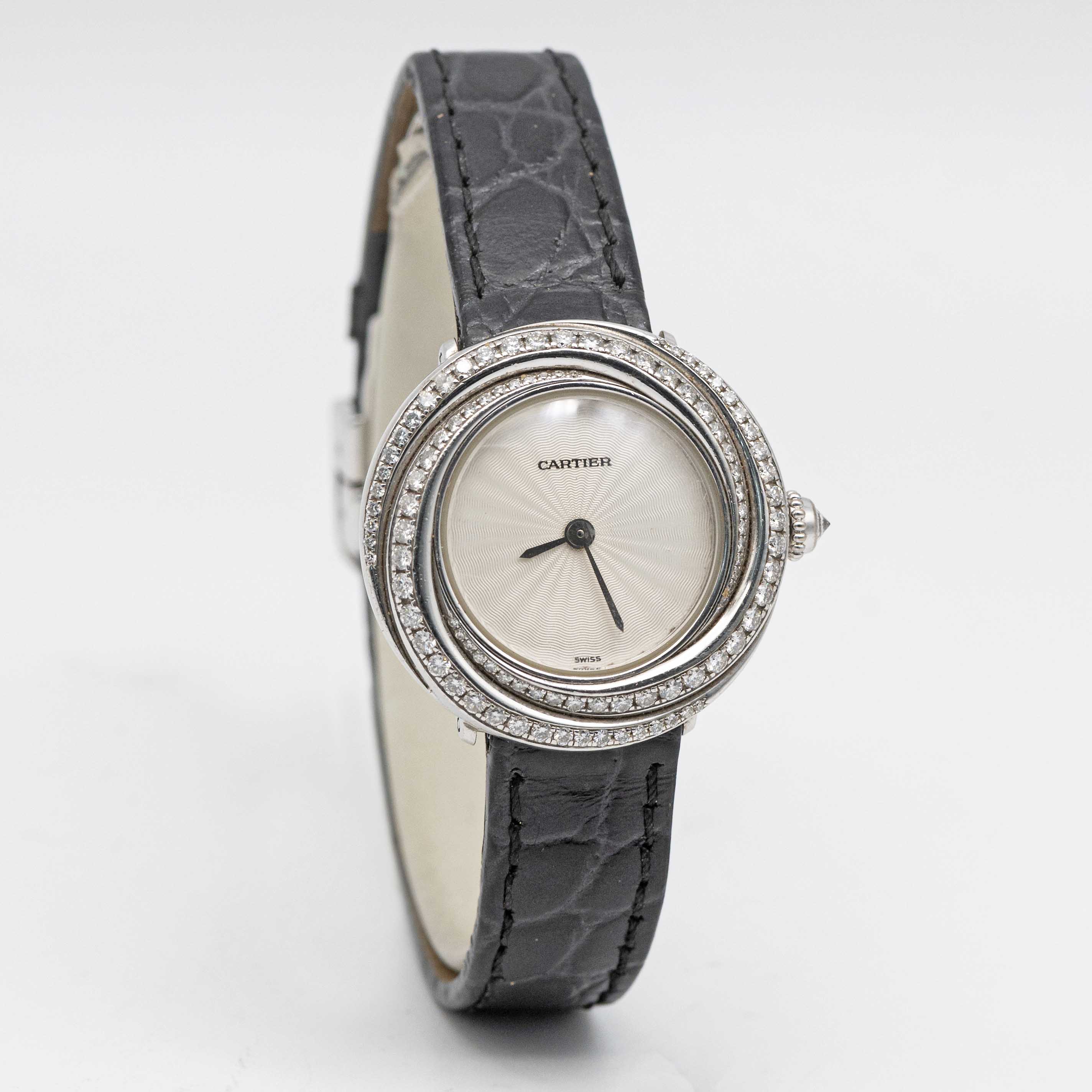 A LADIES 18K SOLID WHITE GOLD & DIAMOND CARTIER TRINITY WRIST WATCH CIRCA 2000s, REF. 2444 Movement: - Image 4 of 9