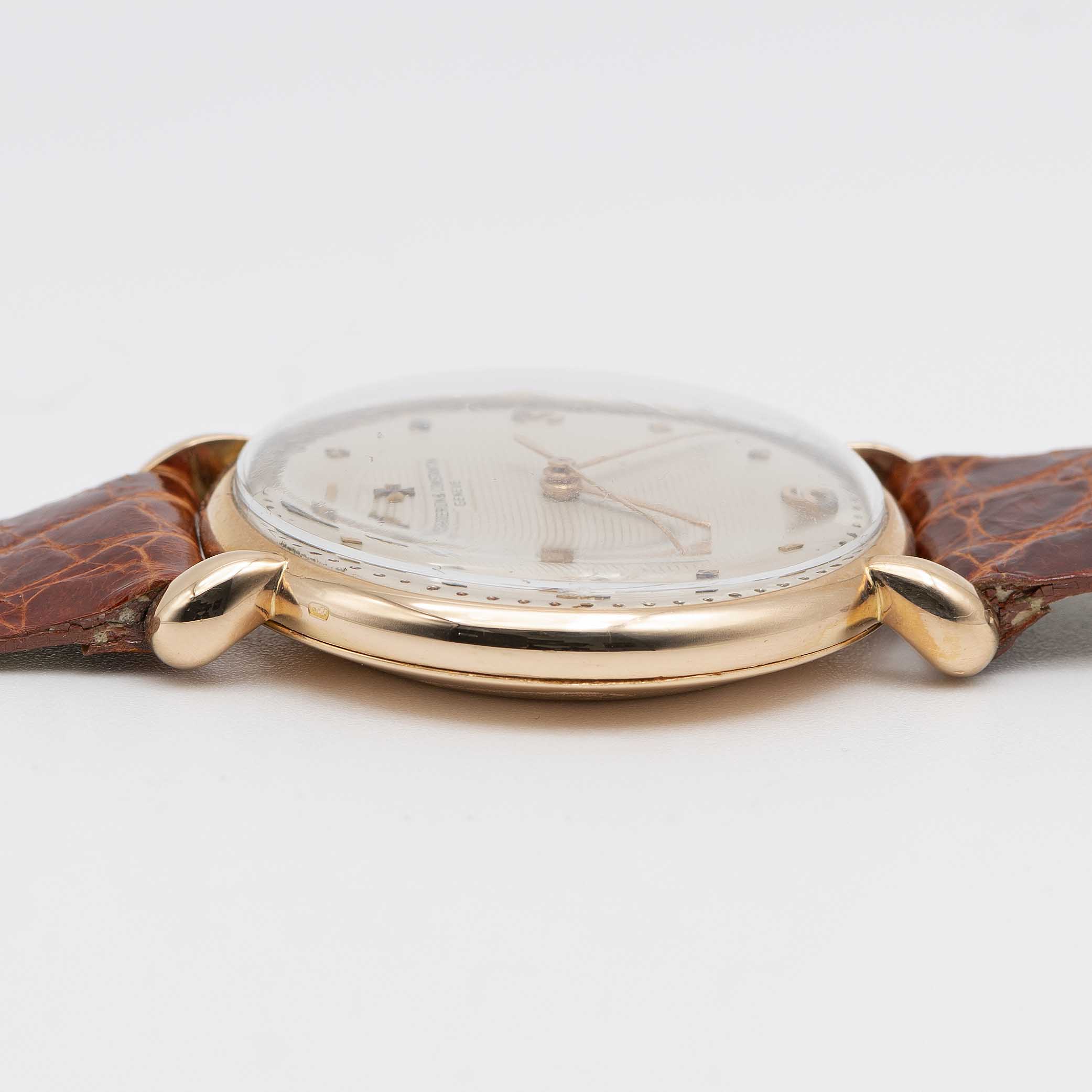 A GENTLEMAN'S 18K SOLID ROSE GOLD VACHERON & CONSTANTIN WRIST WATCH CIRCA 1950s, WITH GUILLOCHE DIAL - Image 8 of 8