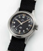 A VERY RARE GENTLEMAN'S STAINLESS STEEL BRITISH MILITARY SMITHS DE LUXE RAF PILOTS WRIST WATCH DATED