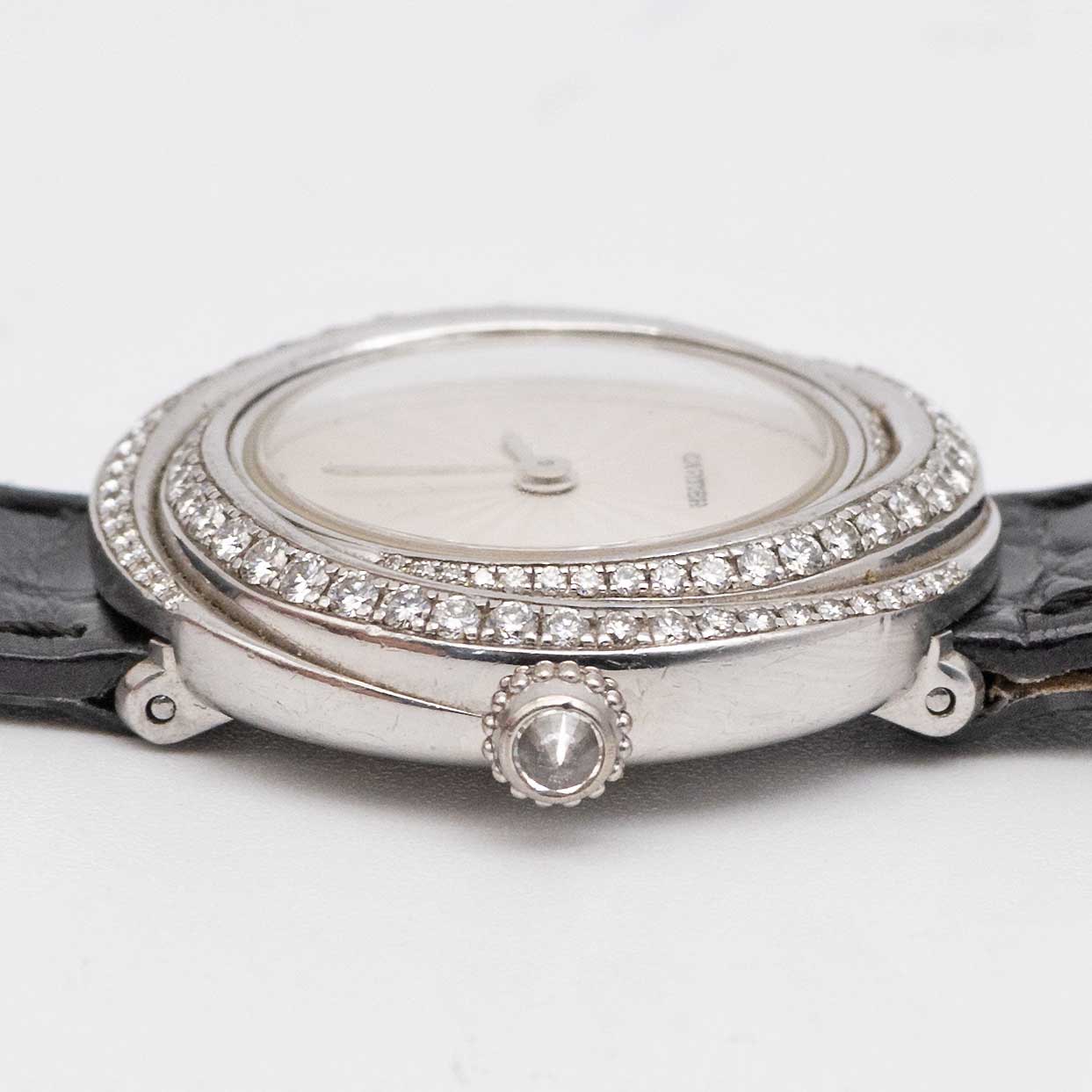 A LADIES 18K SOLID WHITE GOLD & DIAMOND CARTIER TRINITY WRIST WATCH CIRCA 2000s, REF. 2444 Movement: - Image 7 of 9