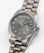 A RARE GENTLEMAN'S 18K SOLID WHITE GOLD ROLEX OYSTER PERPETUAL DAY DATE PRESIDENT BRACELET WATCH