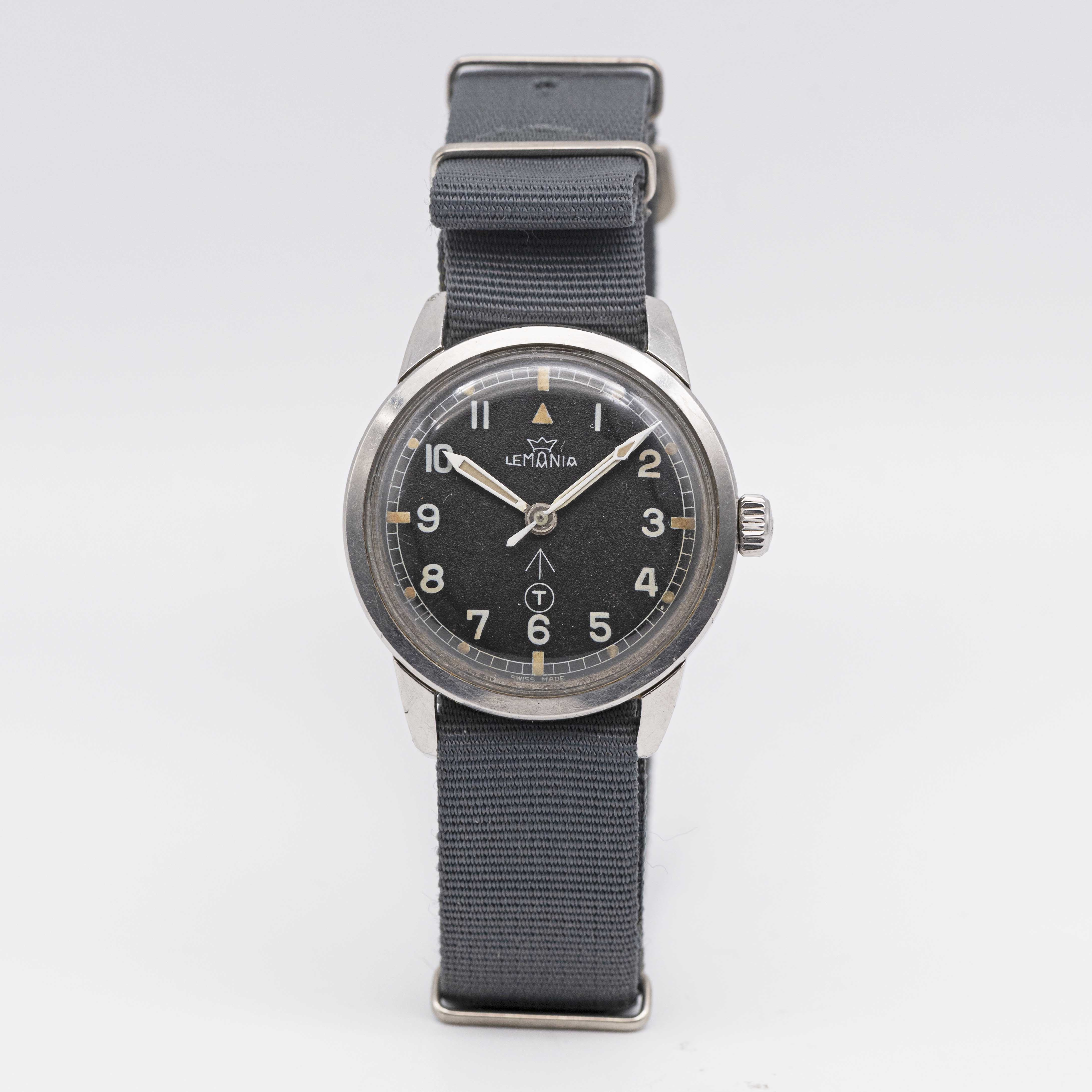 A RARE GENTLEMAN'S STAINLESS STEEL BRITISH MILITARY ROYAL NAVY LEMANIA WRIST WATCH DATED 1965, - Image 4 of 10