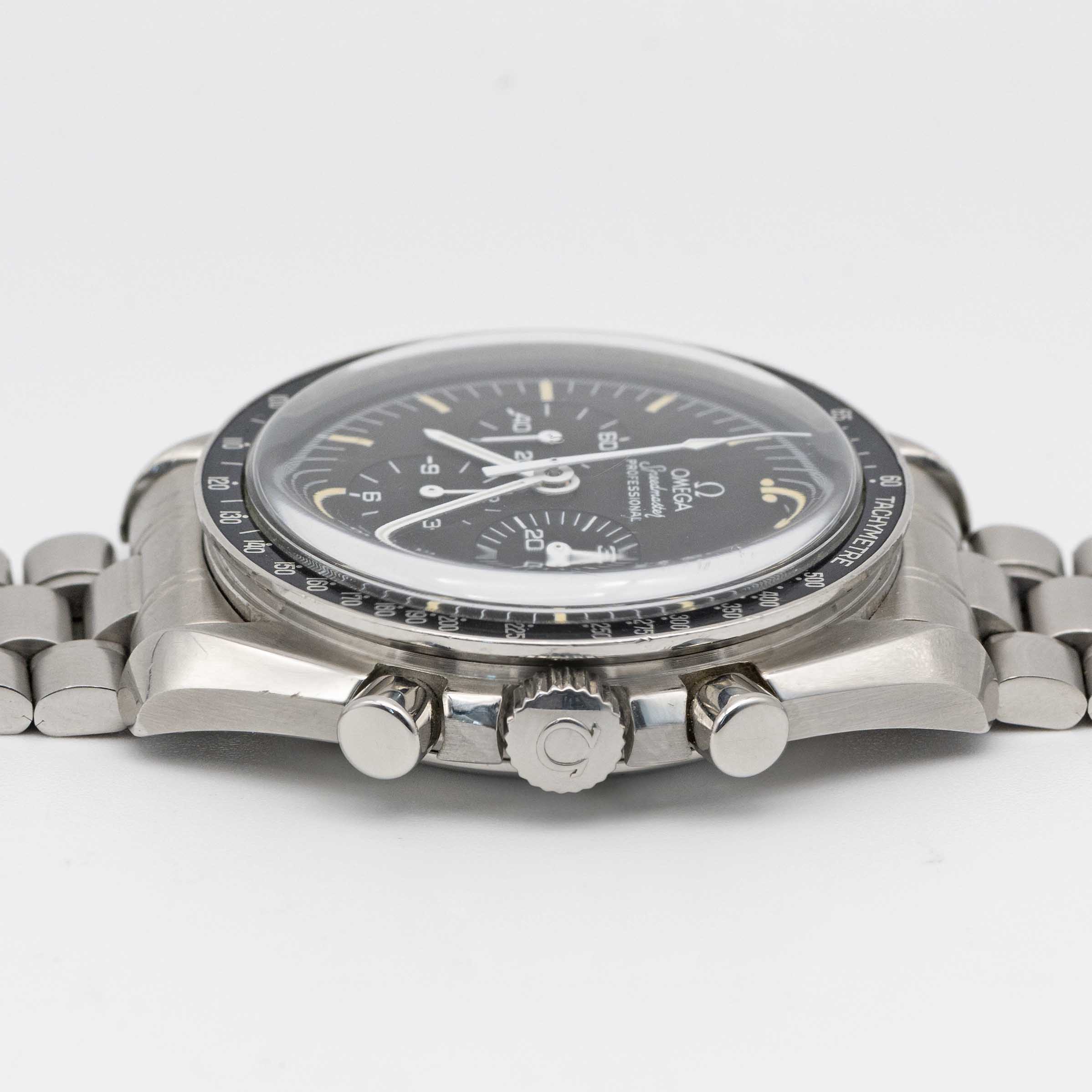 A GENTLEMAN'S STAINLESS STEEL OMEGA SPEEDMASTER PROFESSIONAL "MOONWATCH" CHRONOGRAPH BRACELET - Image 8 of 10