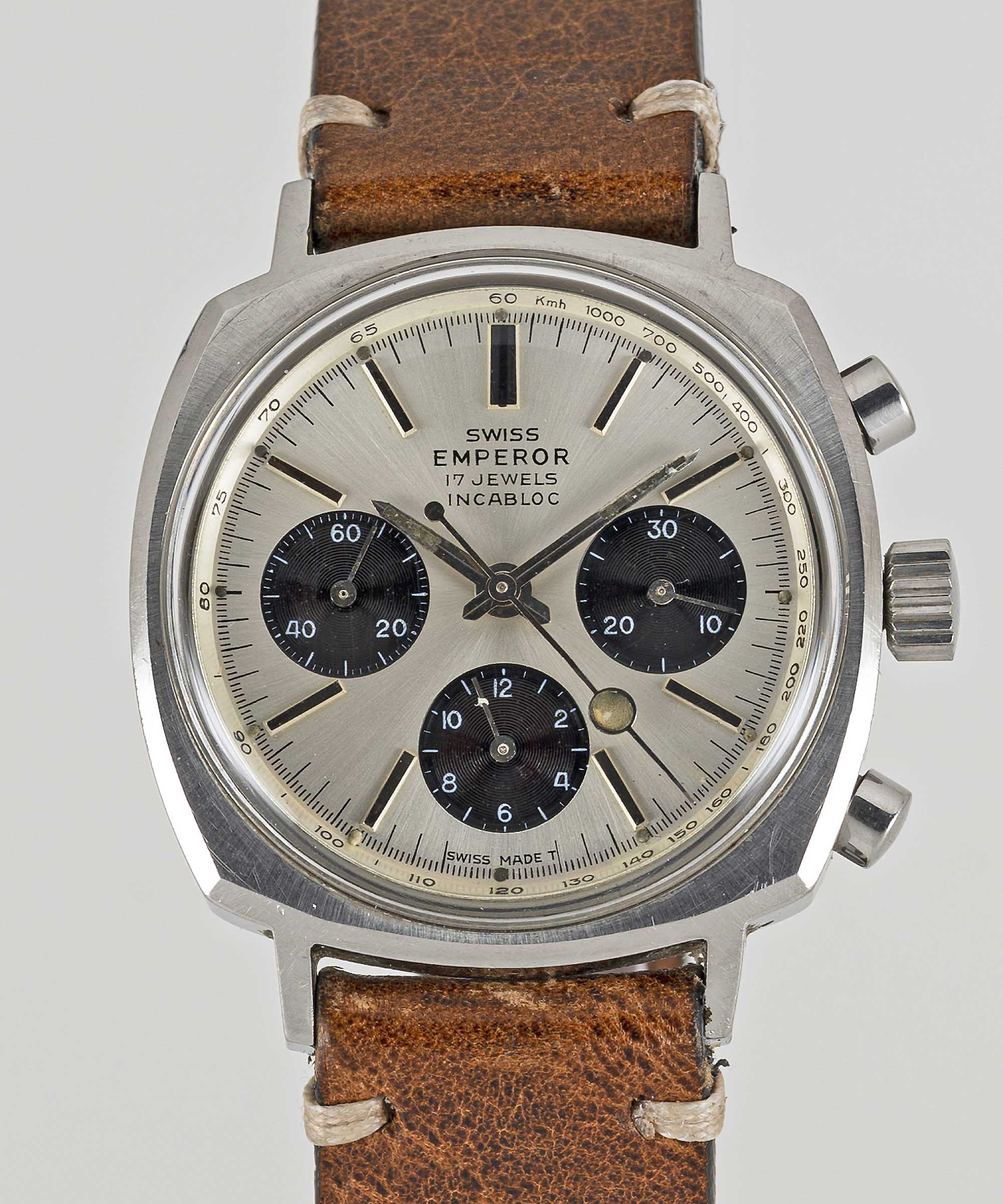 A GENTLEMAN'S STAINLESS STEEL SWISS EMPEROR CAMARO CHRONOGRAPH WRIST WATCH CIRCA 1970, WITH